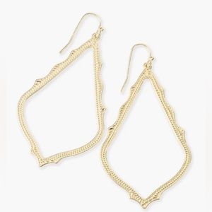 Kendra Scott Sophee Drop Earrings in Gold